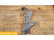 Кронштейн переднего бампера правый