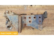 Кронштейн переднего бампера правый